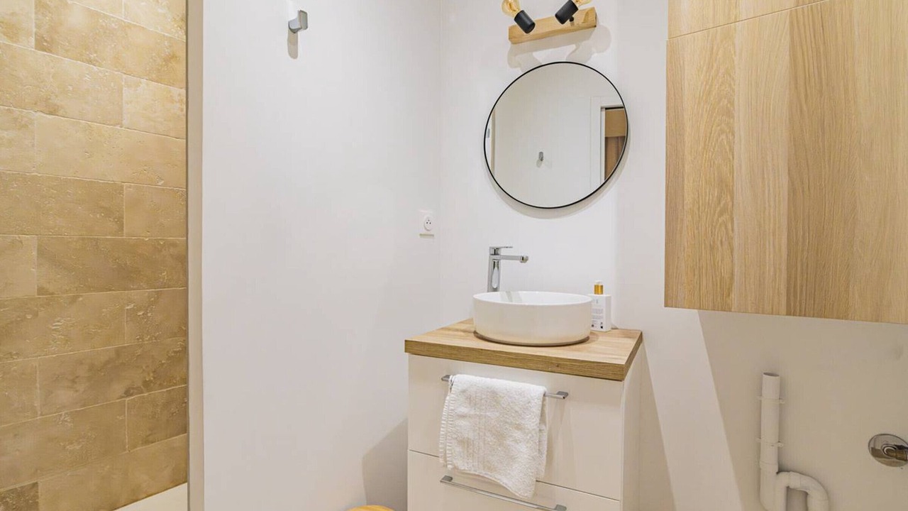 Photo of Bathroom in Centre Erlon