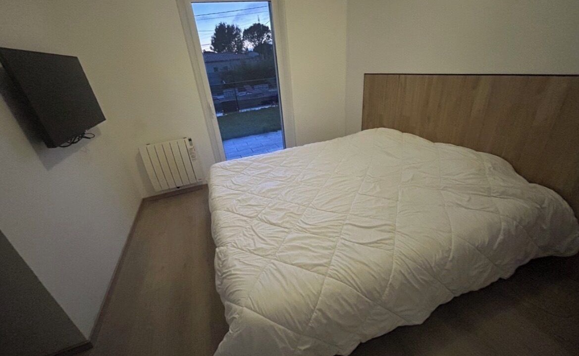 Photo of Bedroom in Rochefort-du-Gard