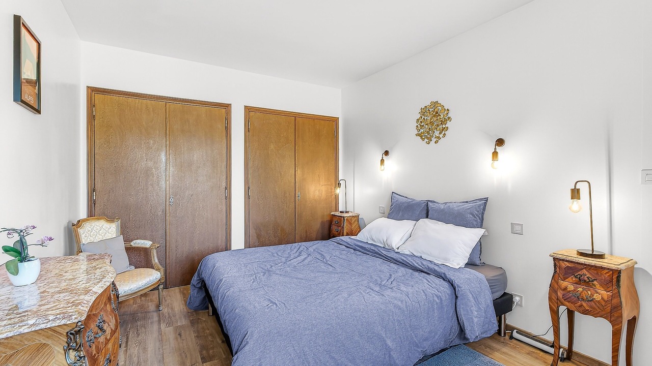 Photo of Bedroom in Gap