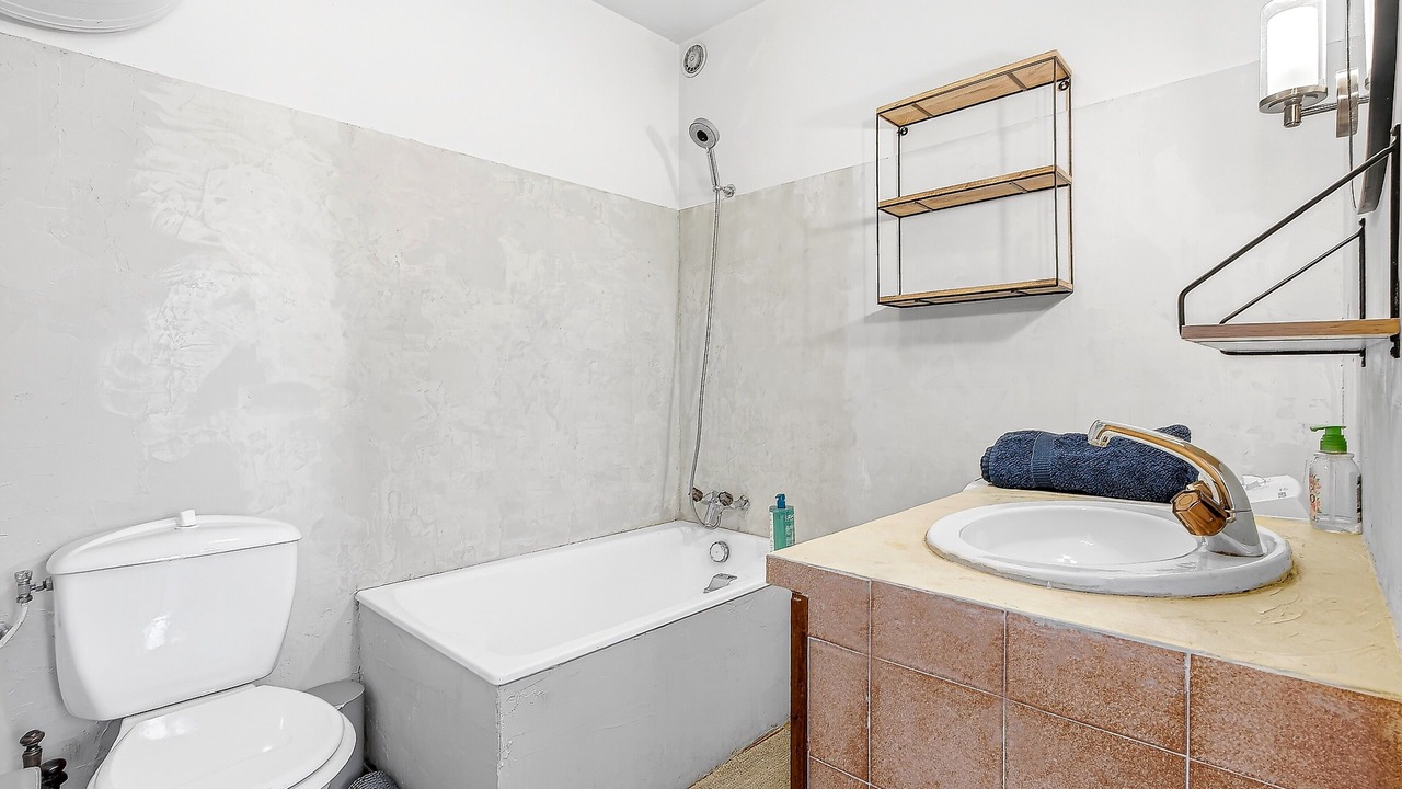 Photo of Bathroom in Gap