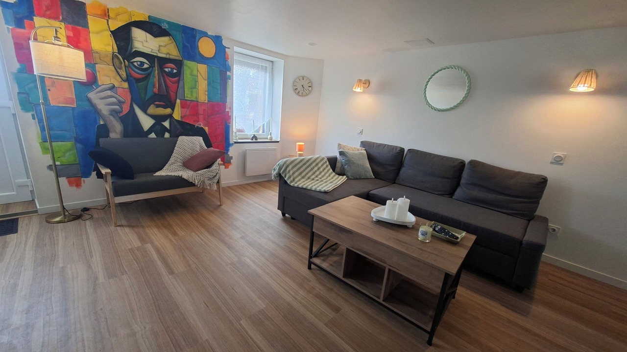 Photo of Livingroom in Saint-Lambert-et-Mont-de-Jeux