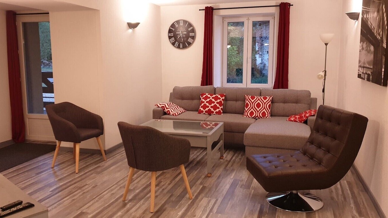 Photo of Livingroom in Pettonville