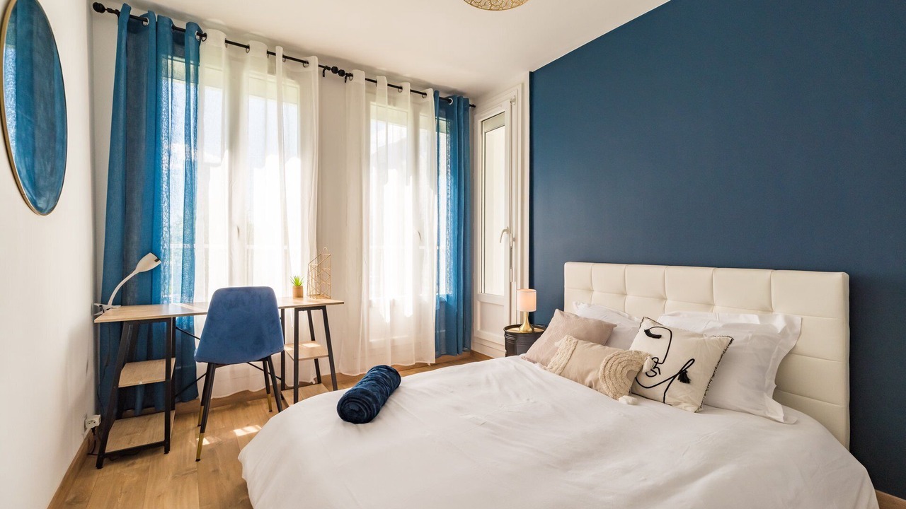 Photo of Bedroom in Saint-Brieuc