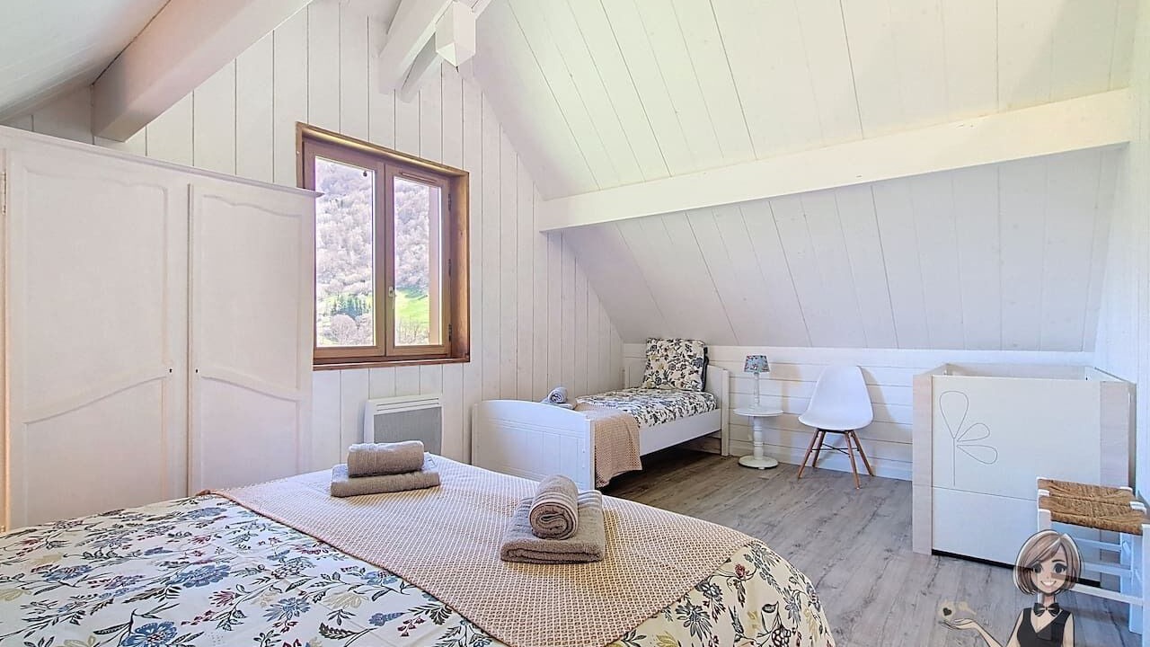 Photo of Bedroom in Estaing