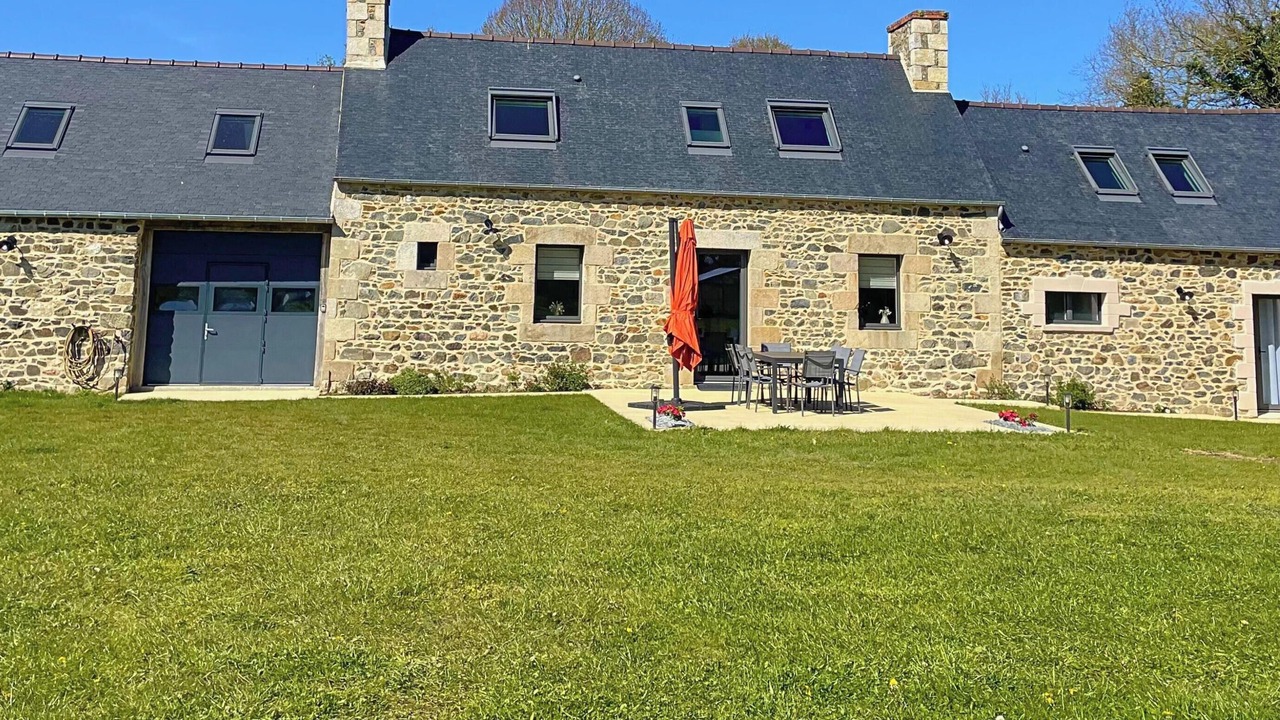 Photo of Outdoor in Saint-Gilles-les-Bois
