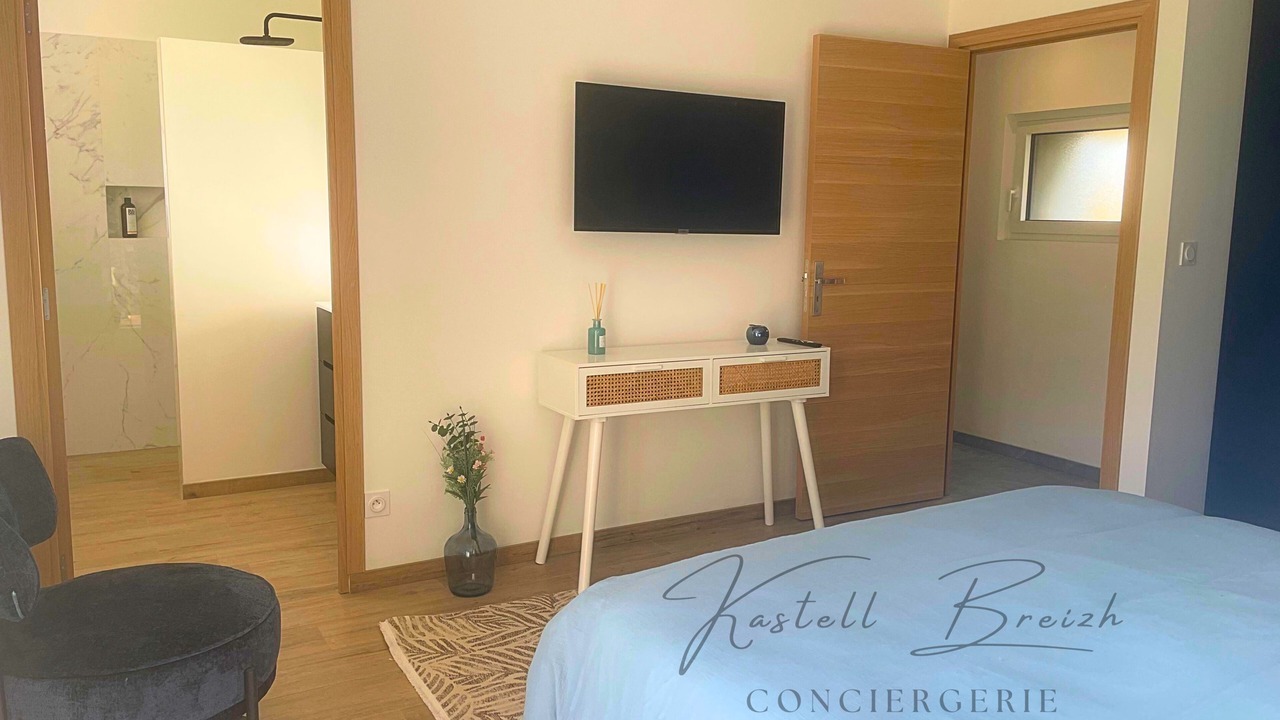 Photo of Bedroom in Saint-Gilles-les-Bois