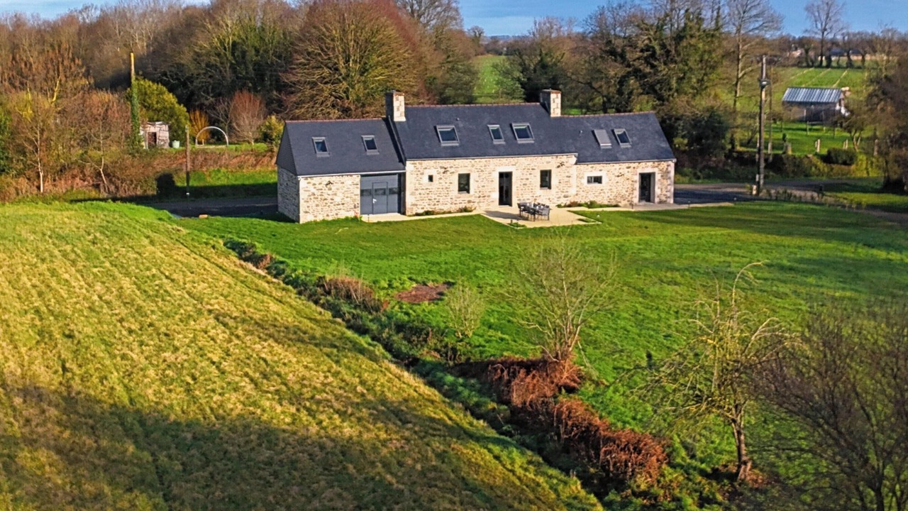 Photo of Outdoor in Saint-Gilles-les-Bois
