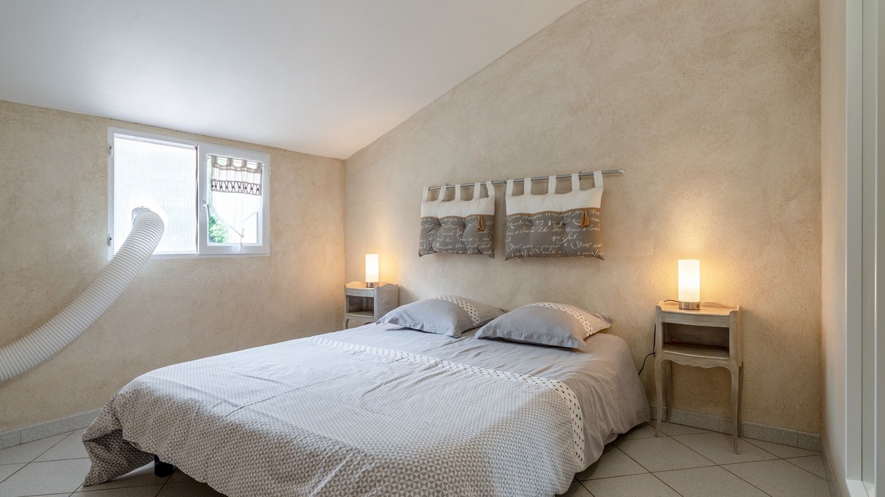 Photo of Bedroom in Vinsobres