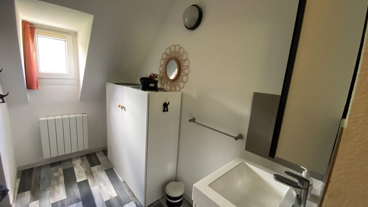 Photo of Bathroom in Loudervielle