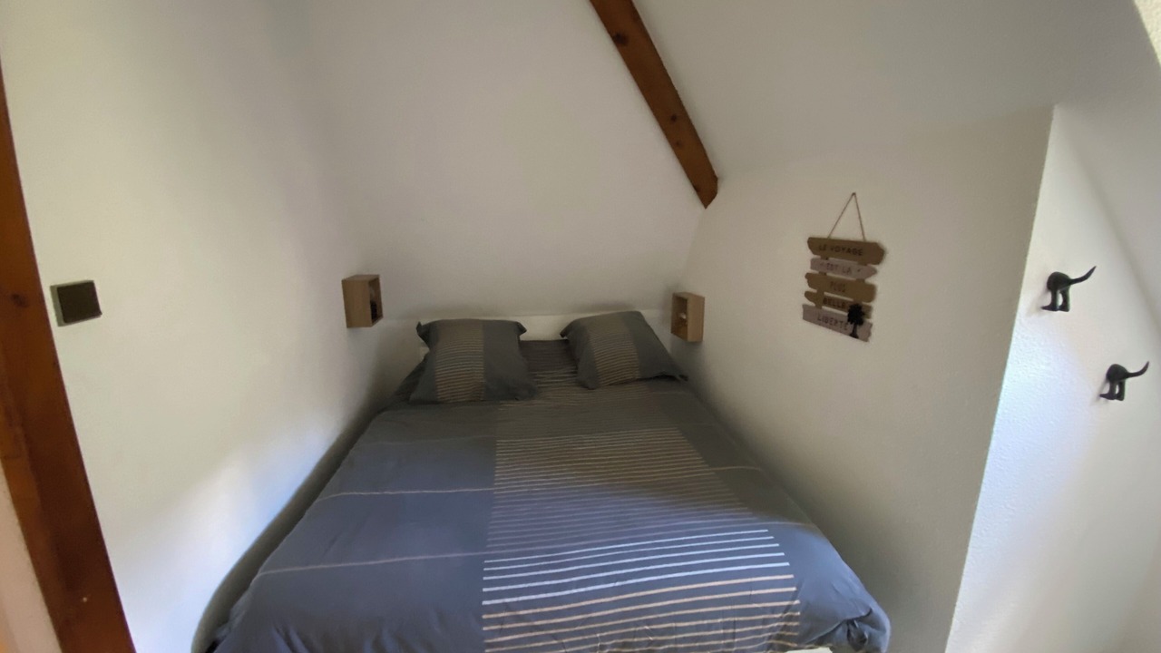 Photo of Bedroom in Loudervielle