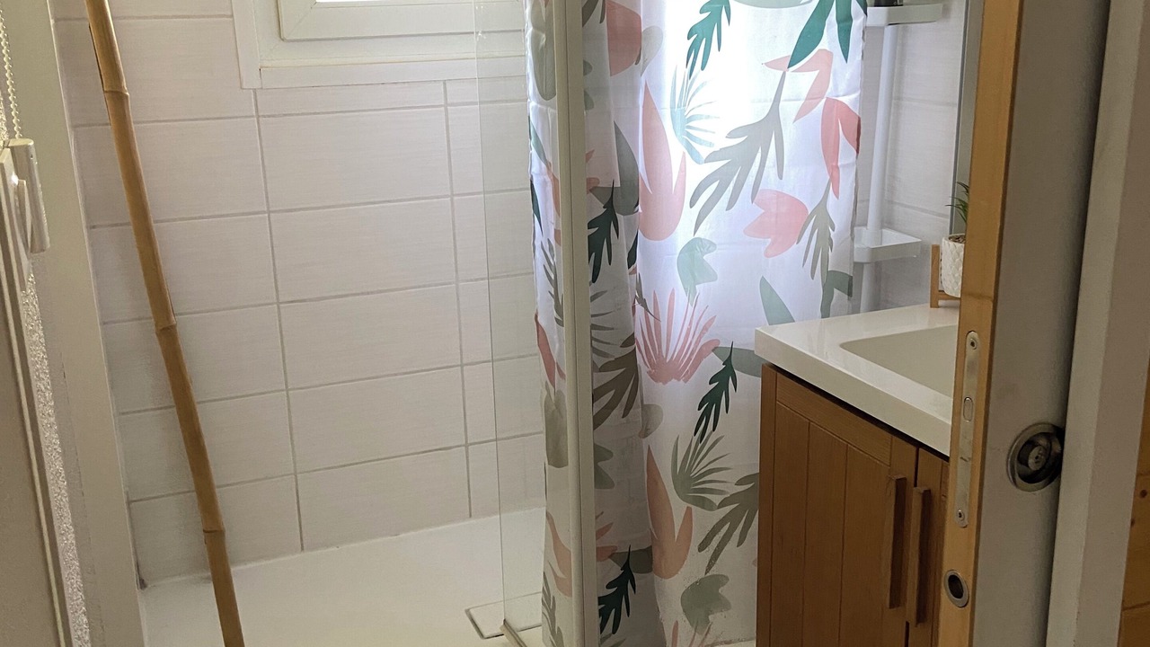 Photo of Bathroom in Loudervielle