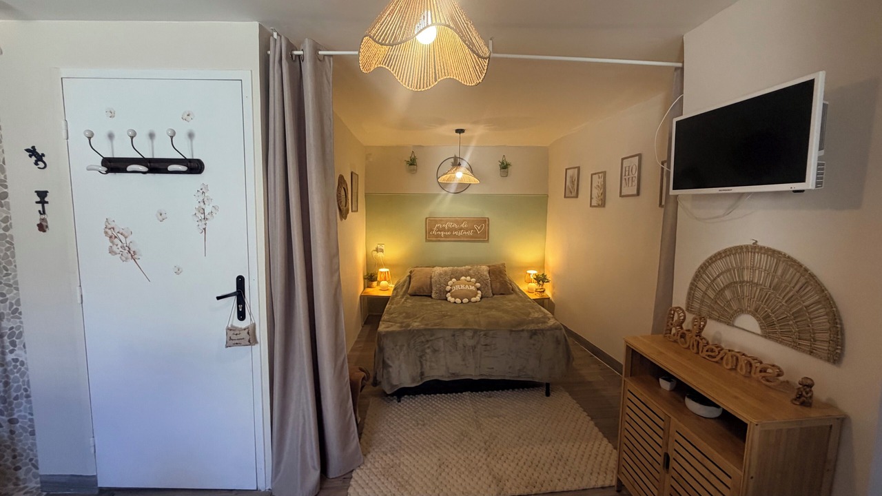 Photo of Bedroom in Riez