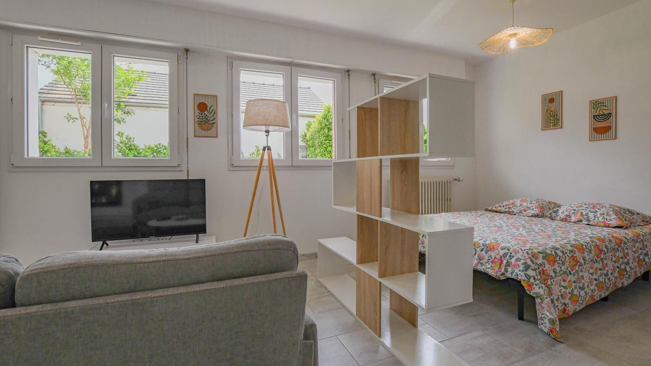 Photo of Bedroom in Sainte-Savine