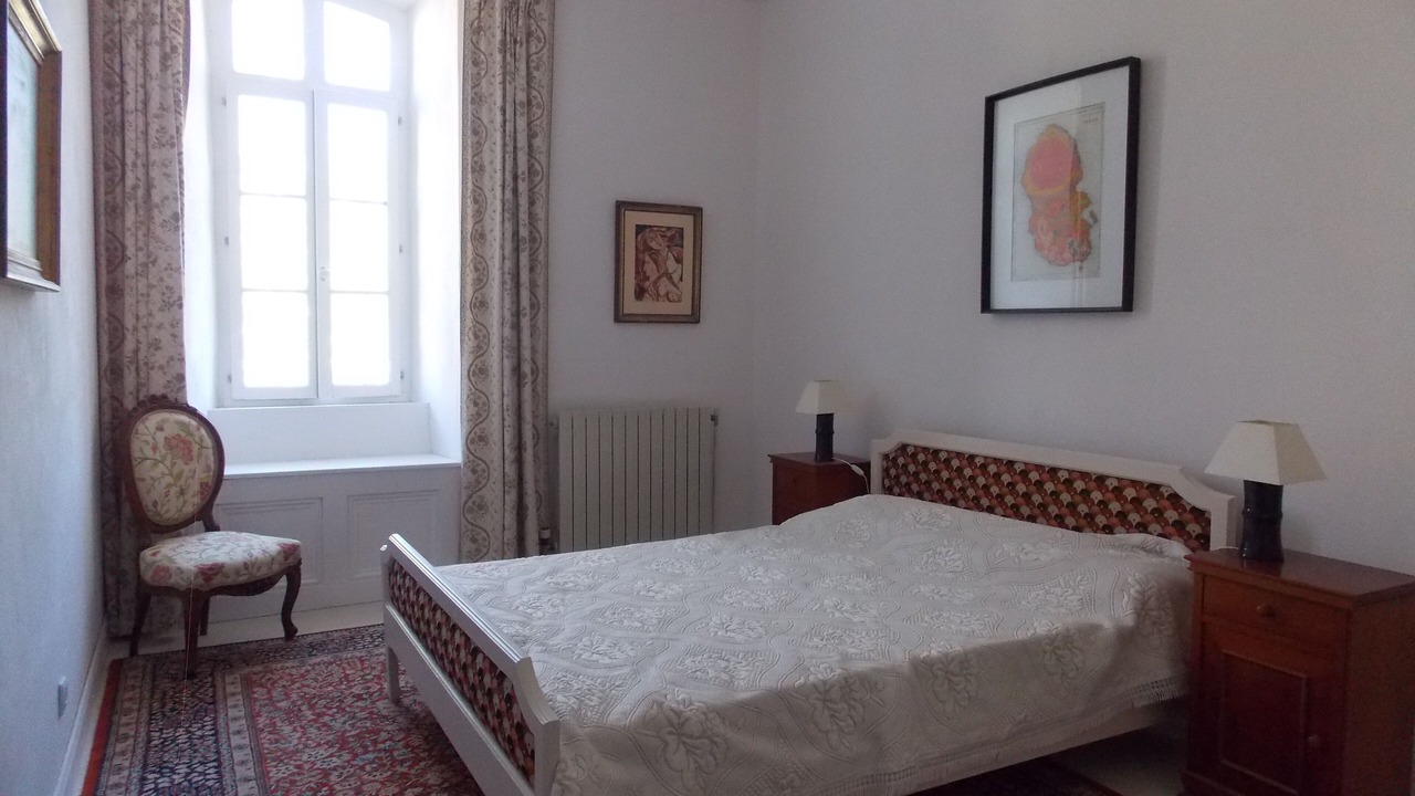 Photo of Bedroom in Saint-Louis-et-Parahou