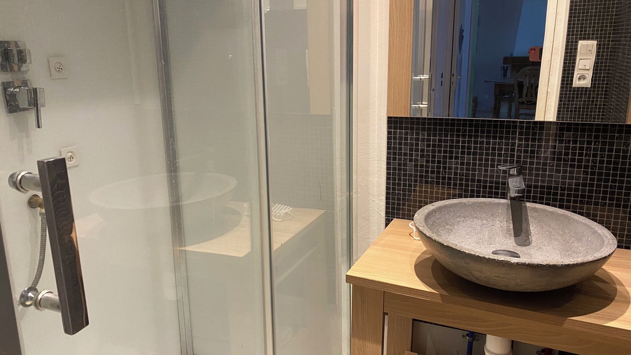 Photo of Bathroom in Bagnols-en-Foret