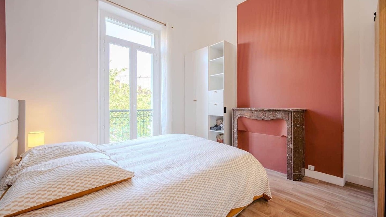 Photo of Bedroom in Hyeres City Centre