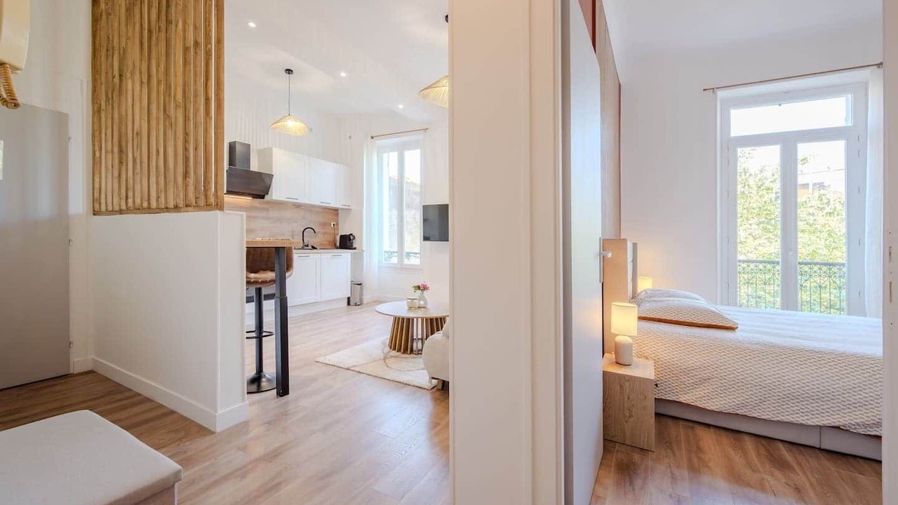 Photo of Bedroom in Hyeres City Centre