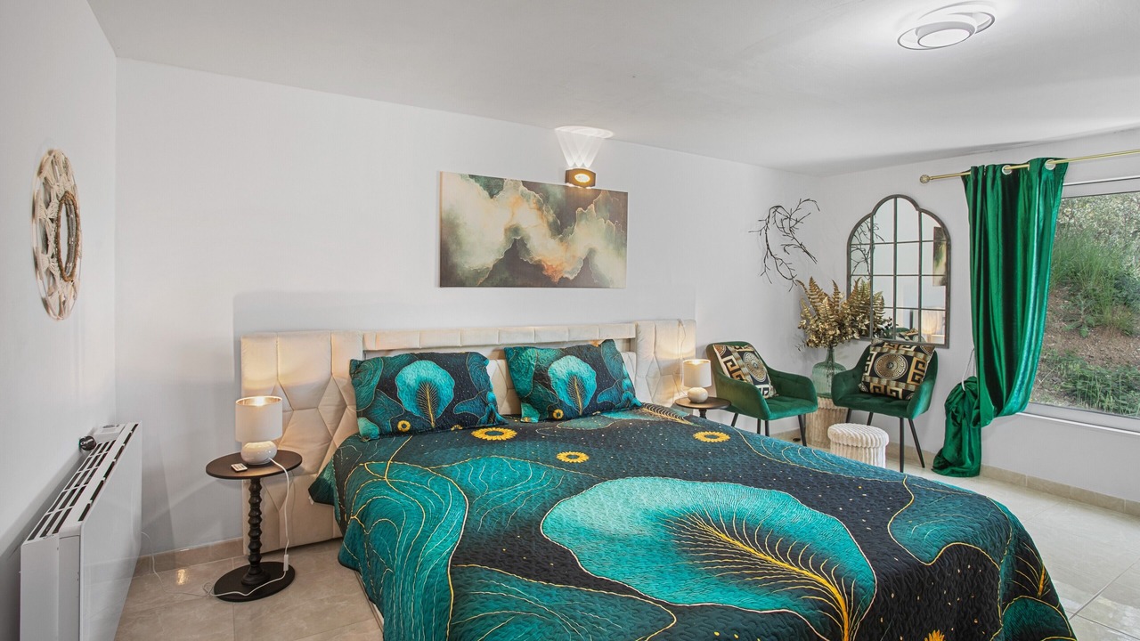 Photo of Bedroom in Montferrat
