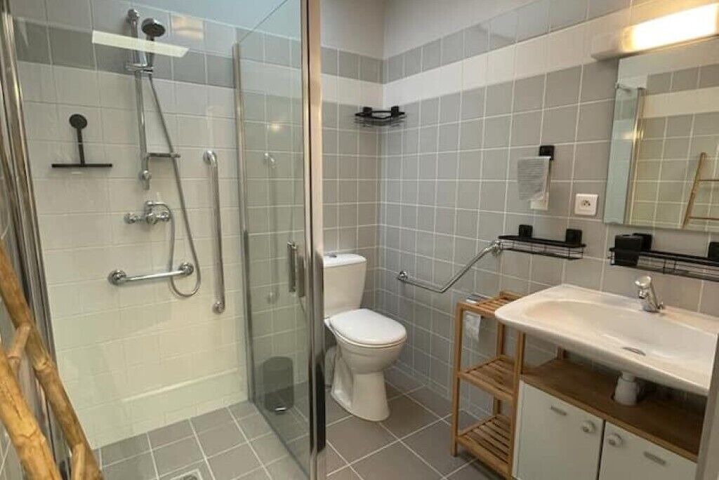 Photo of Bathroom in Boulazac-Isle-Manoire