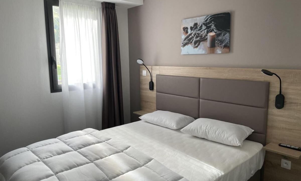 Photo of Bedroom in Eaux-Bonnes