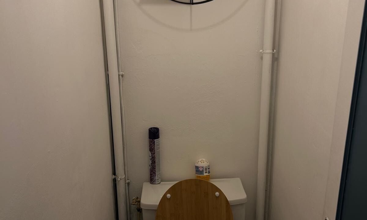 Photo of Bathroom in Moneteau