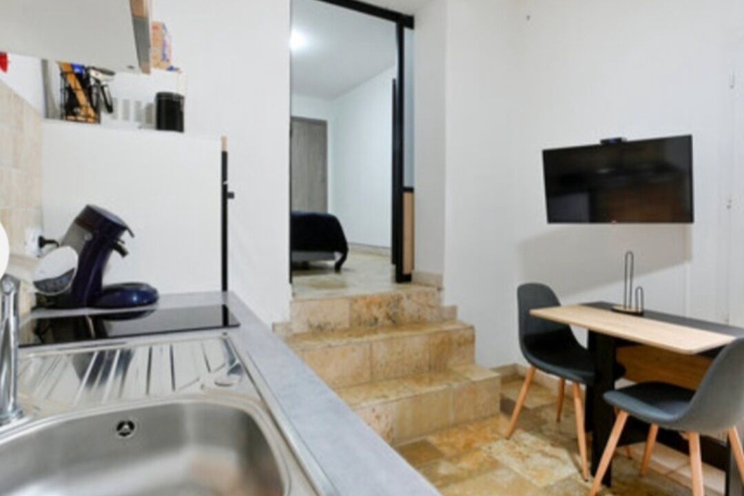 Photo of Kitchen in Jonquieres-Saint-Vincent
