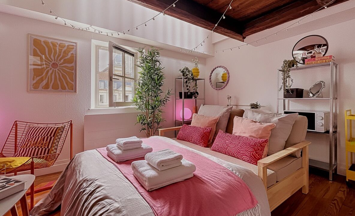 Photo of Bedroom in Saint Nicolas - Charles III - Ville vieille - Trois Maisons - Leopold