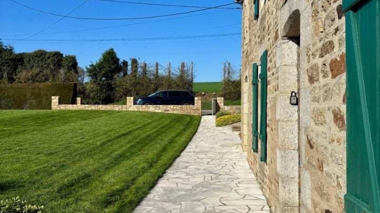 Photo of Outdoor in Tredaniel
