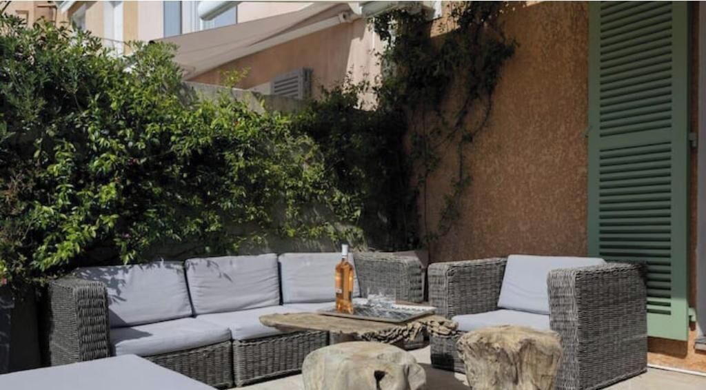 Photo of Patio Balcony in La Mole