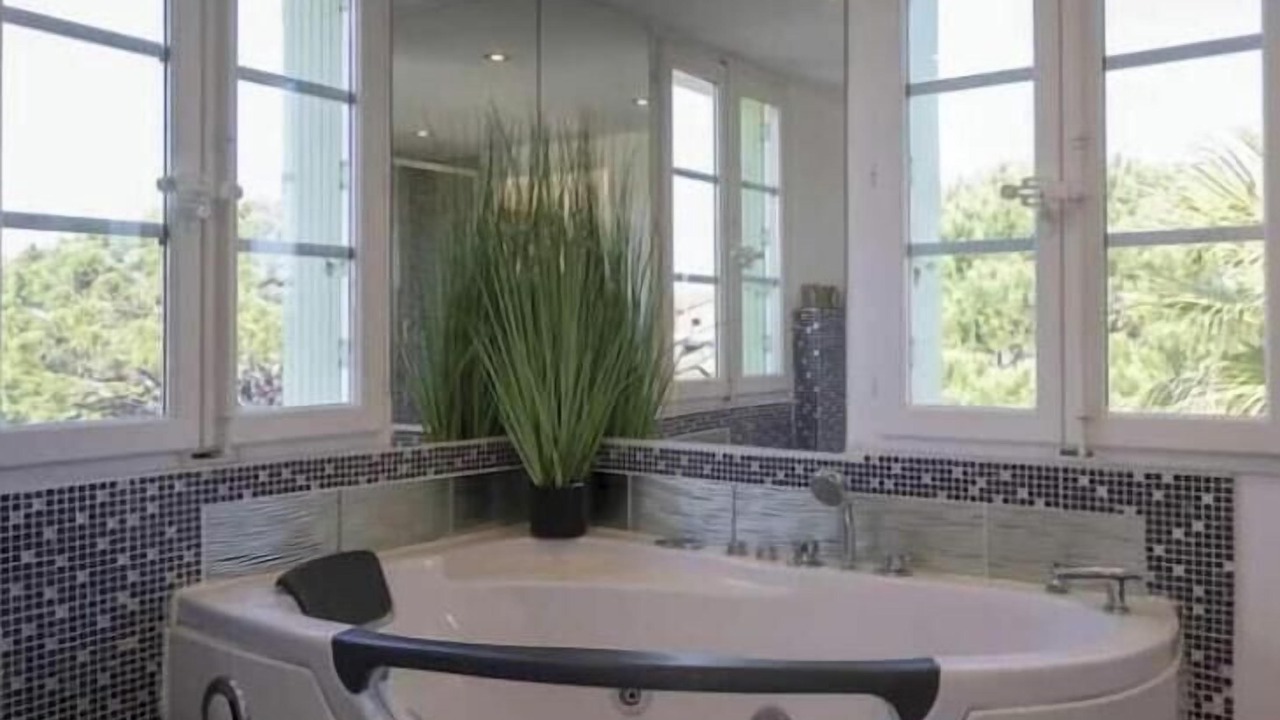 Photo of Bathroom in La Mole