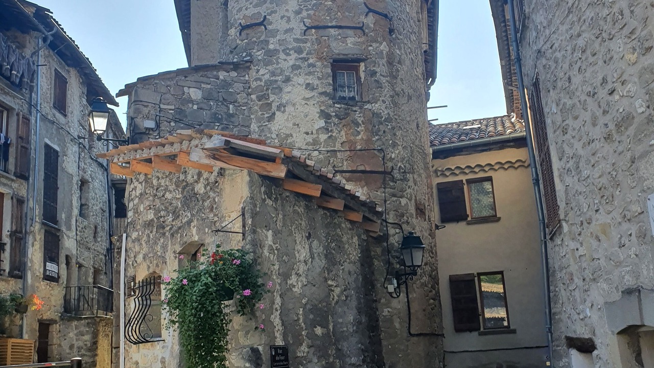 Photo of Others in Annot