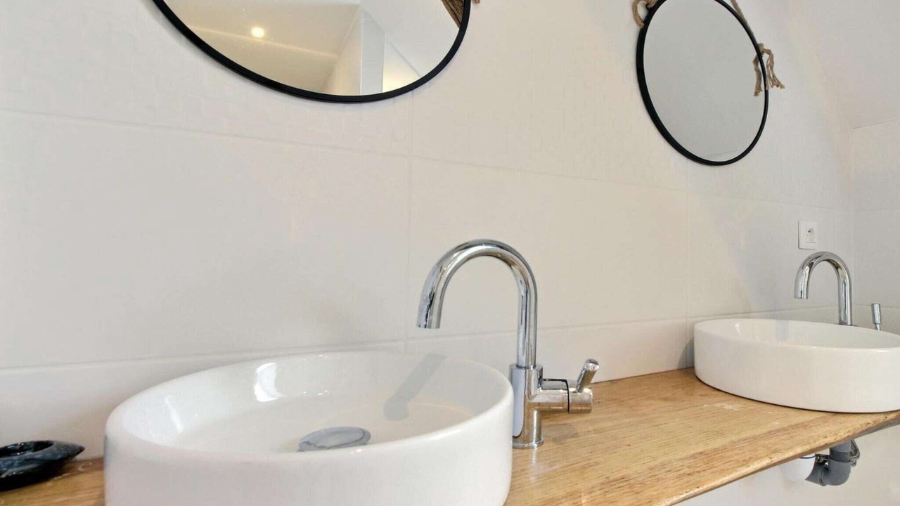 Photo of Bathroom in Neulliac