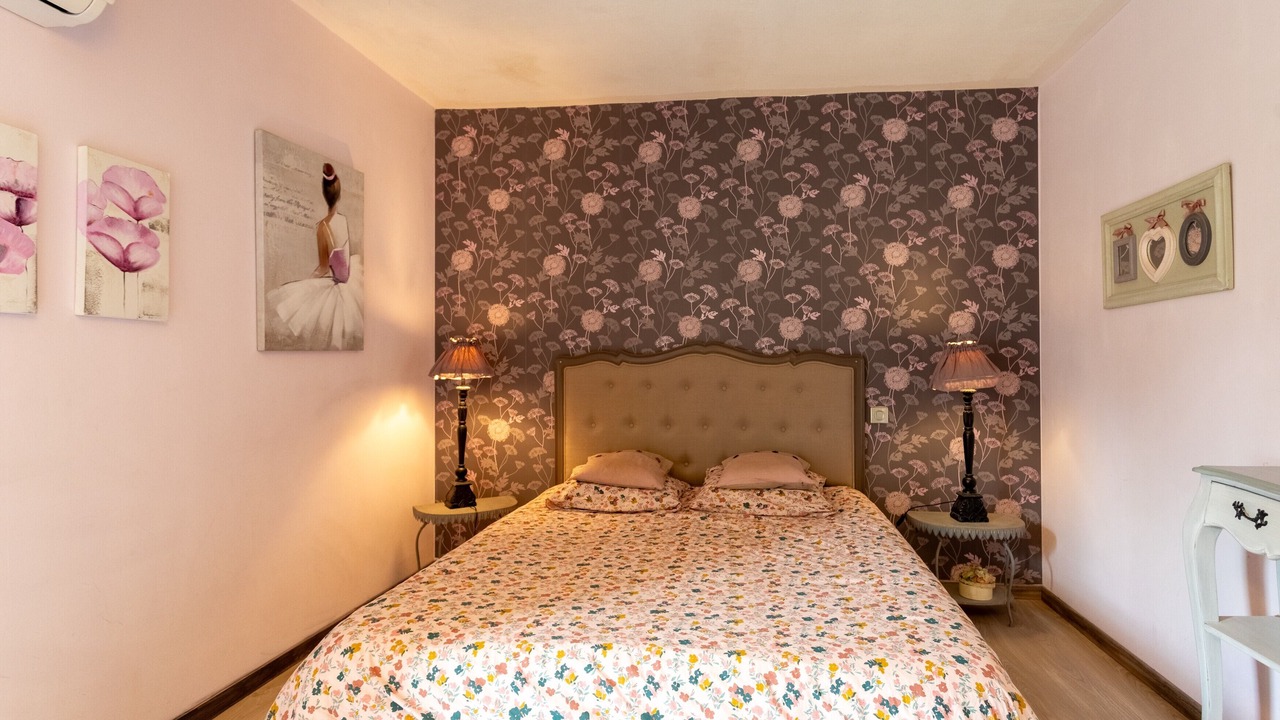 Photo of Bedroom in Laas