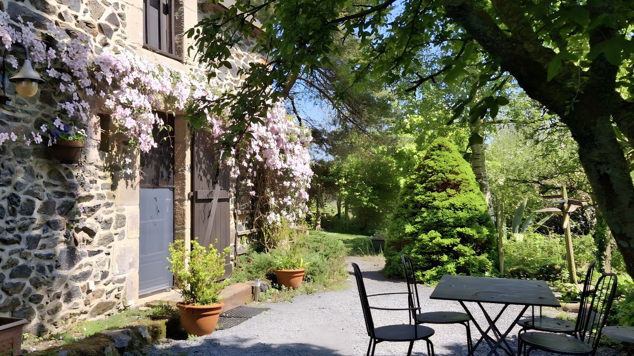 Photo of Outdoor in Henanbihen