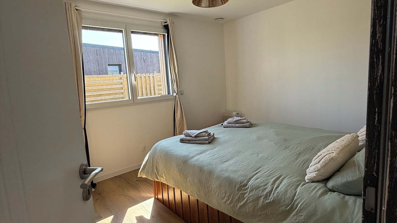 Photo of Bedroom in Plouegat-Guerand
