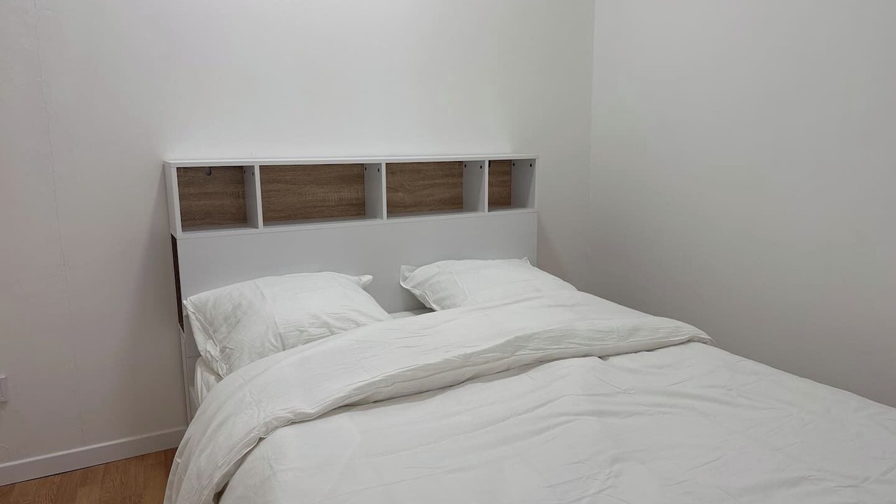 Photo of Bedroom in Romilly-sur-Seine