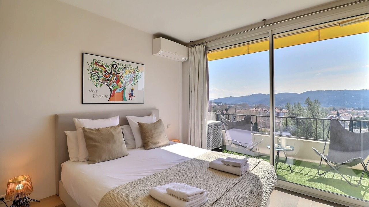 Photo of Bedroom in Sud