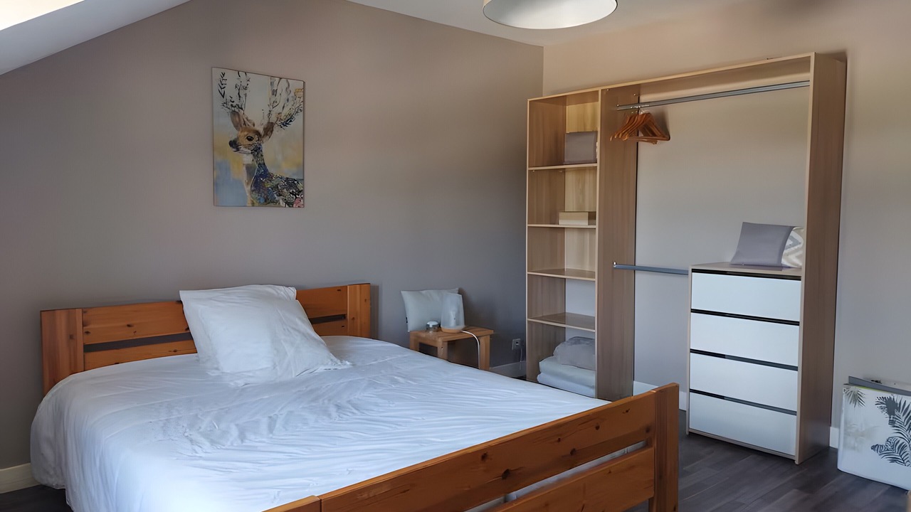Photo of Bedroom in Chatillon-sur-Broue