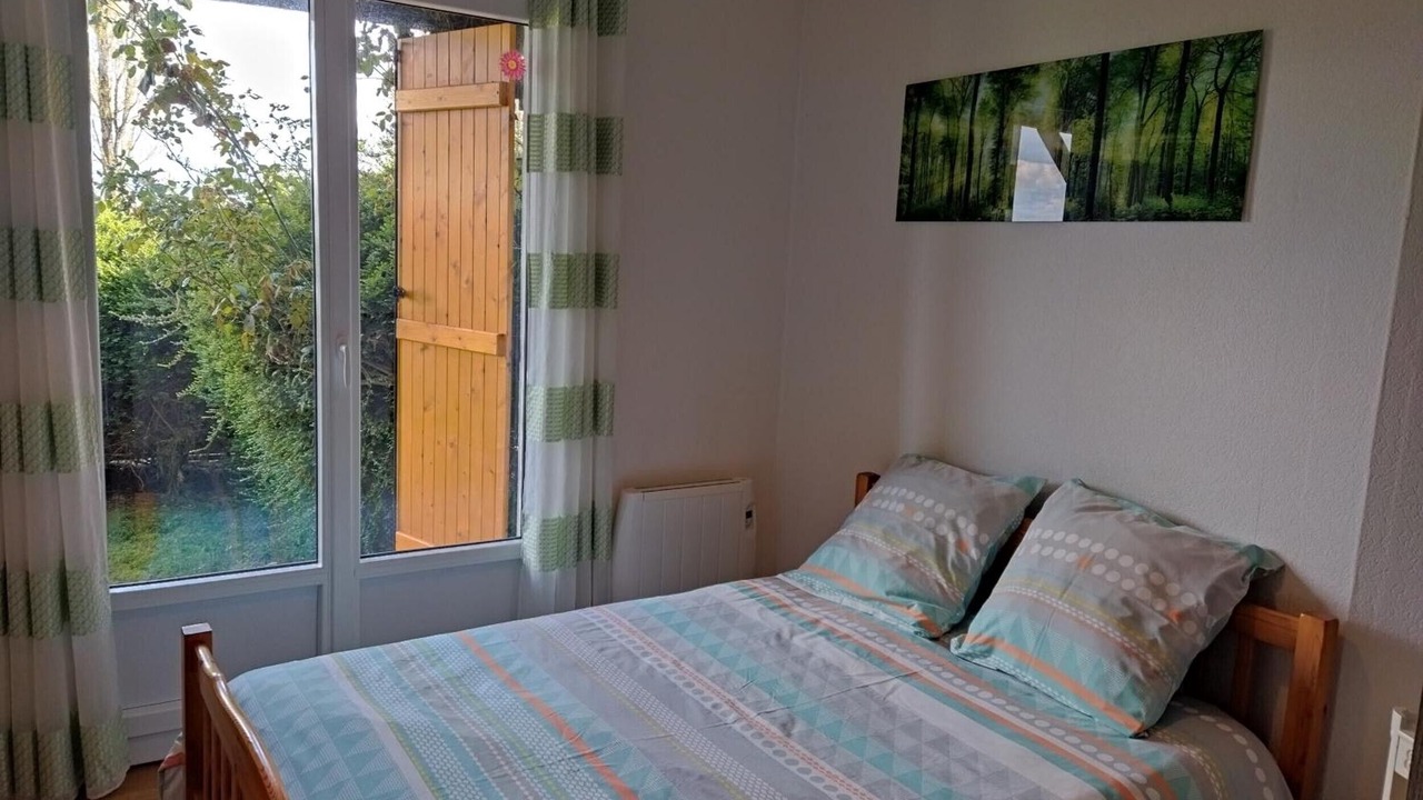 Photo of Bedroom in Chatillon-sur-Broue