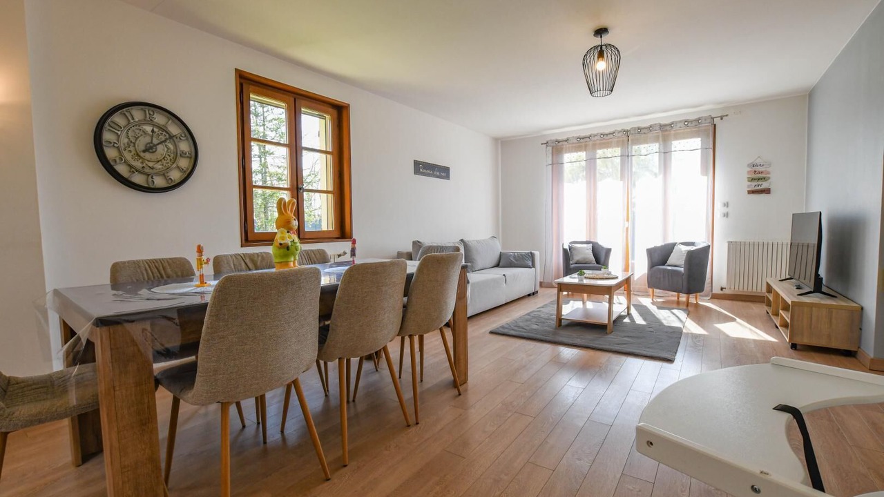 Photo of Livingroom in Soulaines-Dhuys