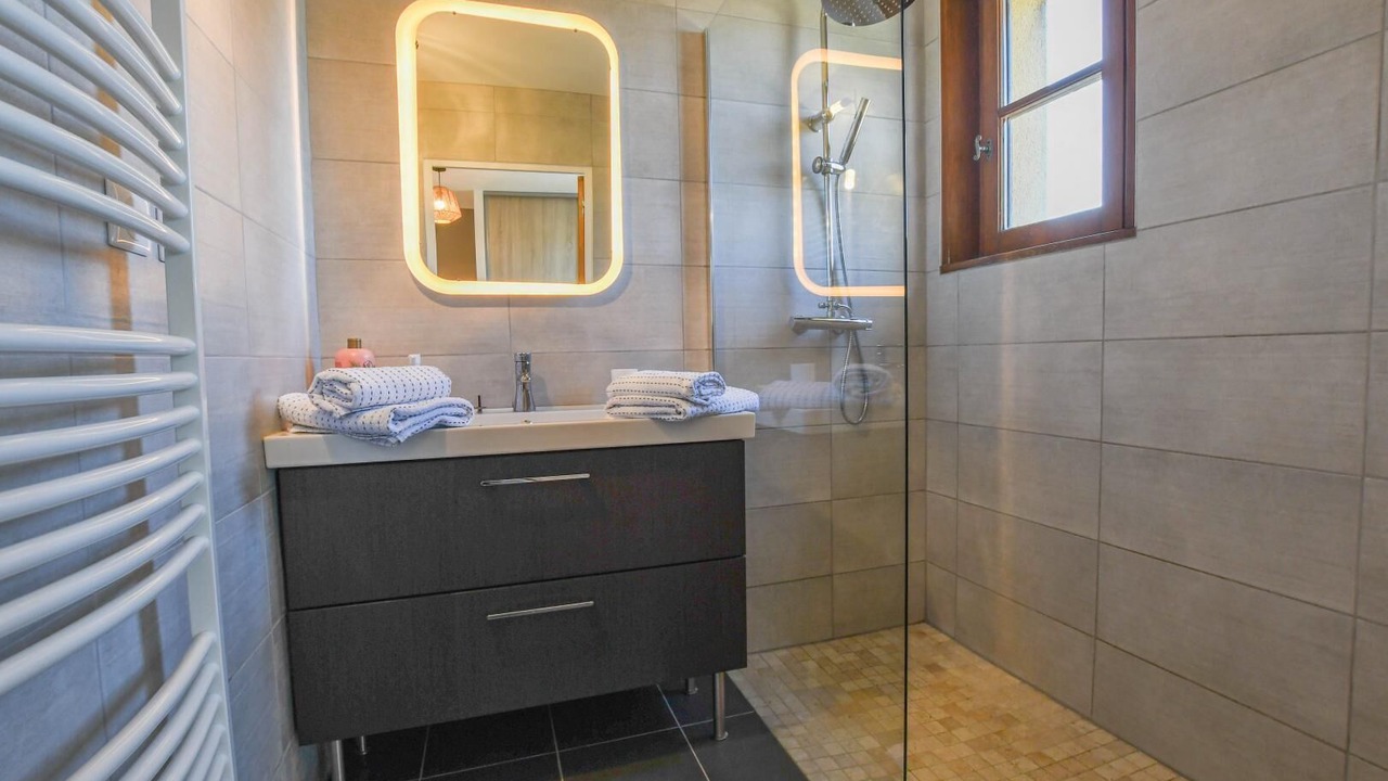 Photo of Bathroom in Soulaines-Dhuys