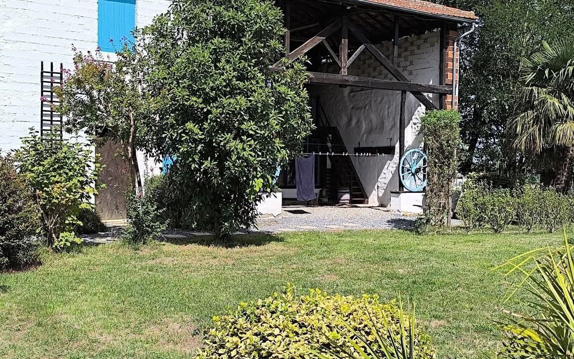 Photo of Outdoor in Castex