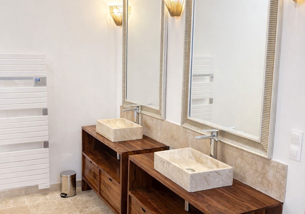 Photo of Bathroom in Saint-Martin-sur-Oreuse