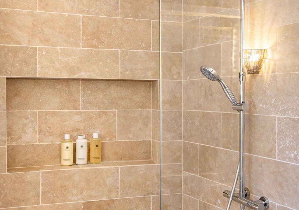 Photo of Bathroom in Saint-Martin-sur-Oreuse