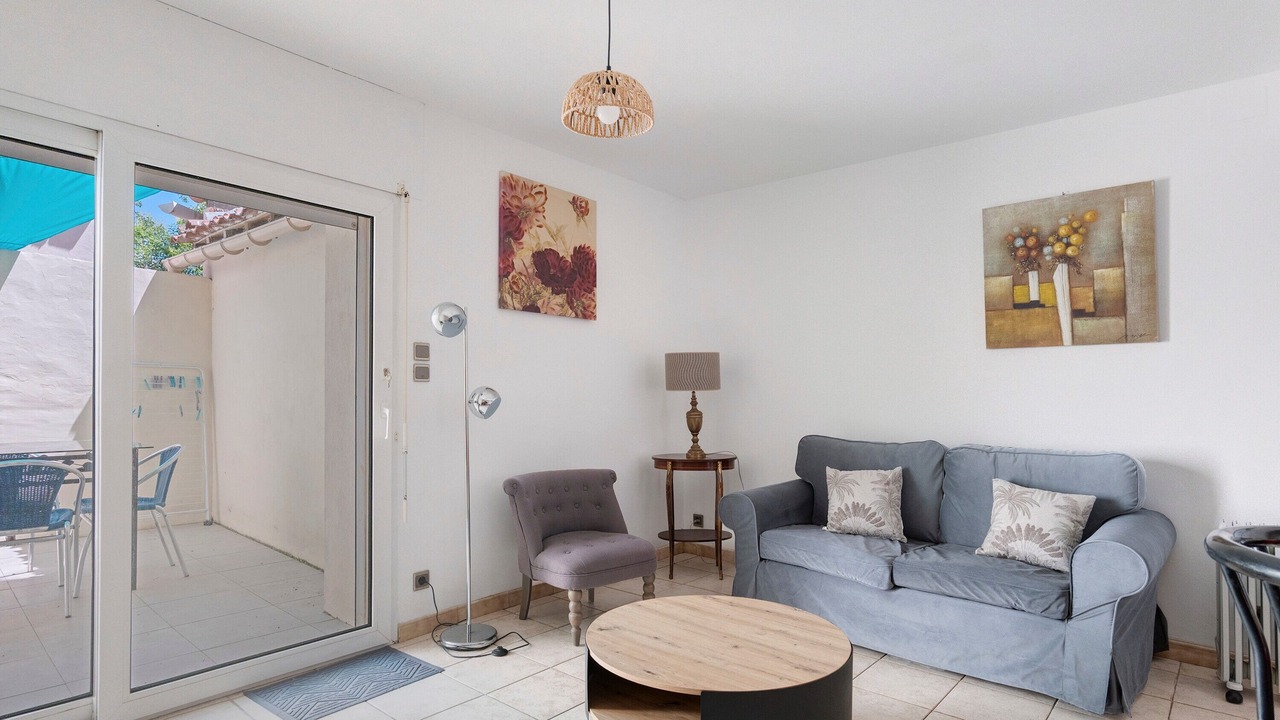 Photo of Livingroom in Couiza