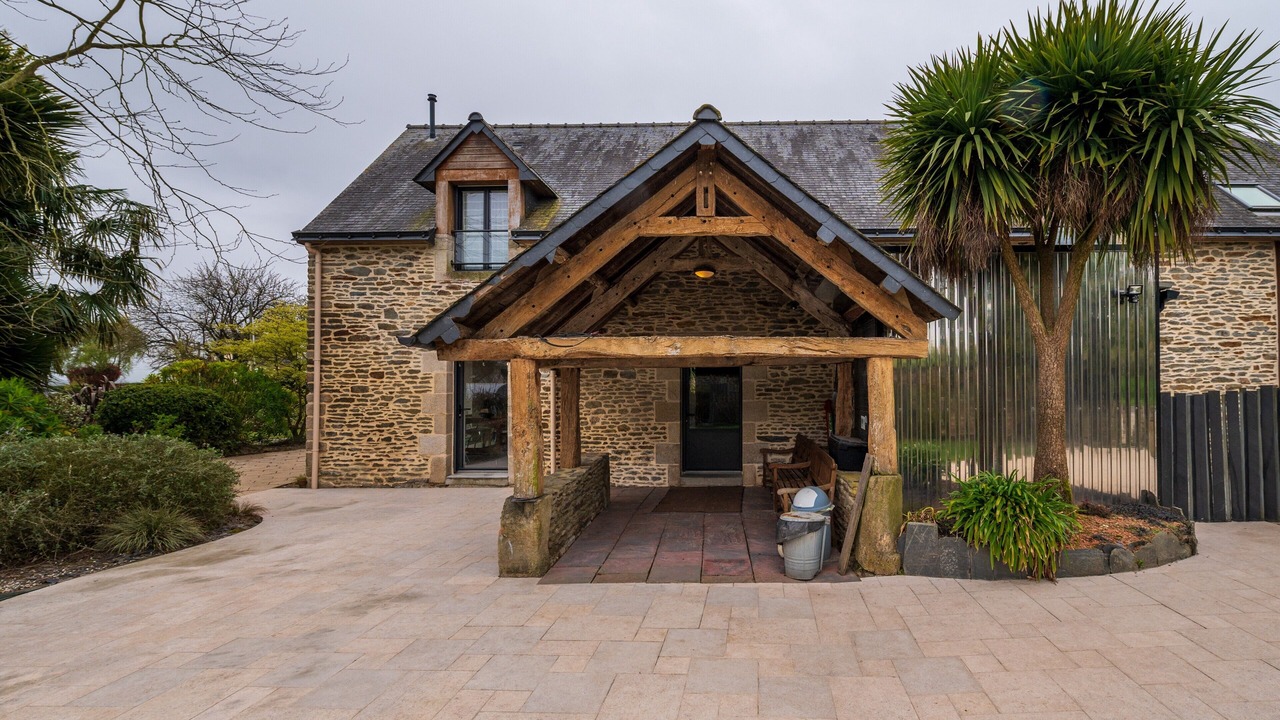 Photo of Outdoor in La Croix-Hellean