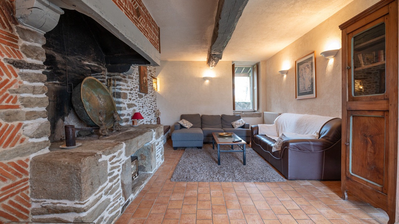 Photo of Livingroom in La Croix-Hellean