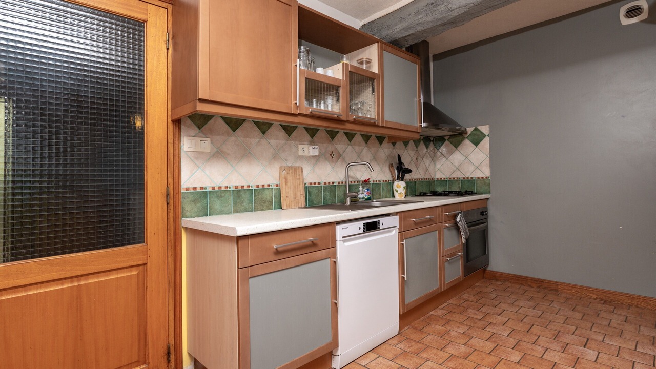 Photo of Kitchen in La Croix-Hellean