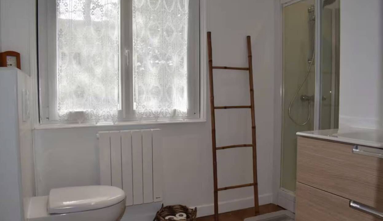 Photo of Bathroom in Sables-d'Or-les-Pins