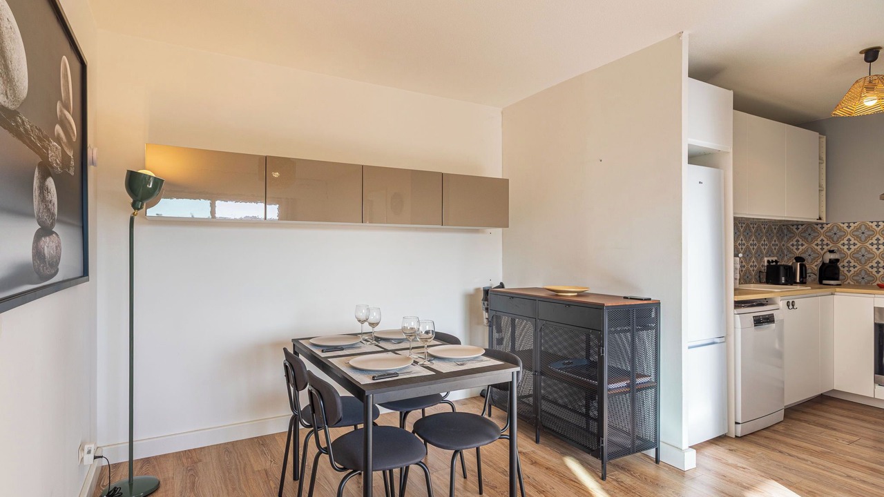 Photo of Bedroom in Hyeres City Centre